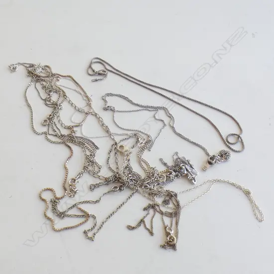 12 FINE 925 SILVER NECKLACES 33 GRAMS