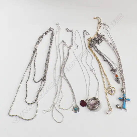 ASST. 925 SILVER & SILVER GILT NECKLACES 84 GRAMS + 1 OTHER