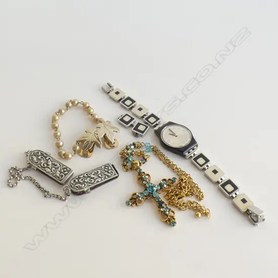 BLACK & IVORY ENAMEL BAND SWATCH WATCH (NOT GOING) (HAS SPARE BAND PCS) + 2 COLLAR CLIPS + BLUE STONE CROSS & CHAIN