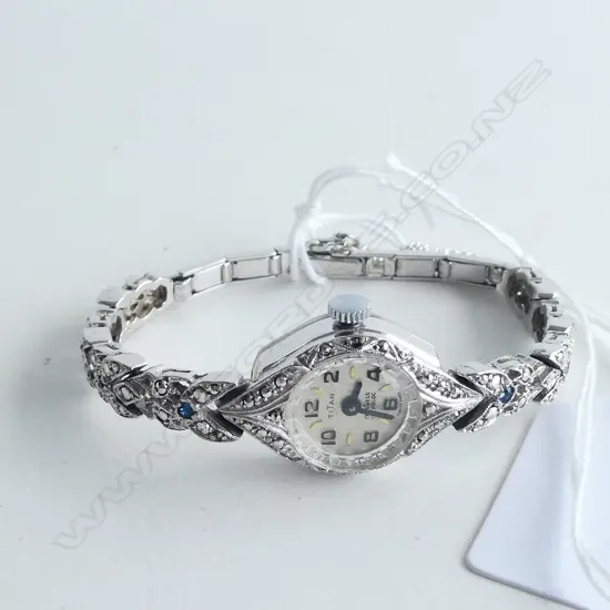 VINTAGE TITAN MARCASITE LADIES SILVER WRISTWATCH. MECHANICAL RUNNING.