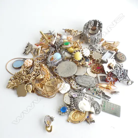 ASST. COSTUME JEWELLERY