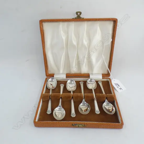 BOXED SET 6 STG SILVER TEASPOONS, SHEFFIELD 1965 . 73gm