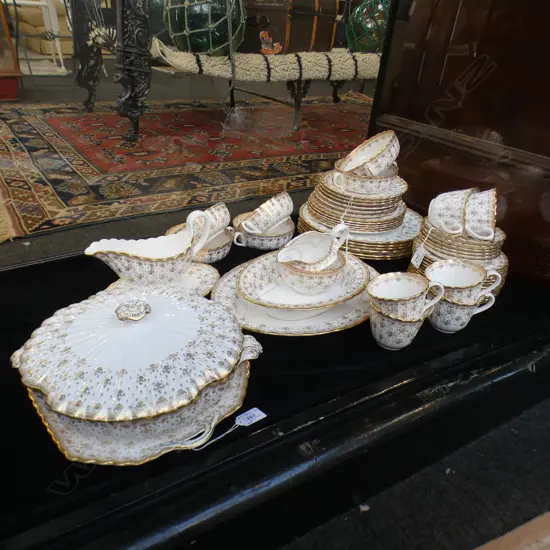 SPODE GOLD 'FLEUR DE LYS' DINNER SERVICE 6 PLACE SETTING ...