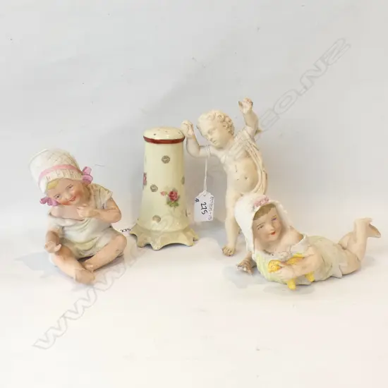 SOUVENIR WARE SUGAR SOFTER / 2 BISQUE PIANO BABIES & CHERUB