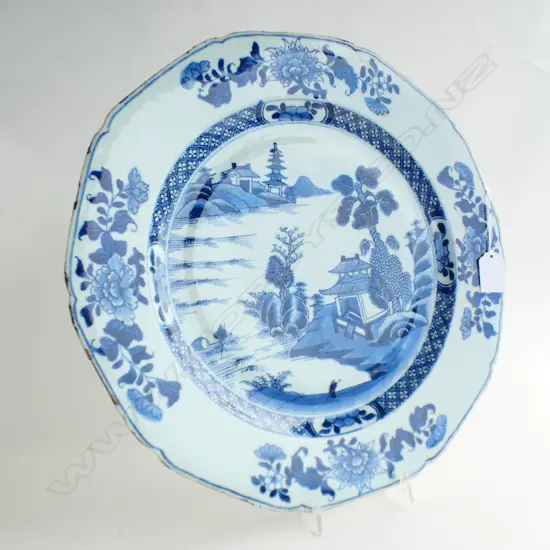 CHINESE BLUE AND WHITE CHARGER C1700 (RIM FRITS AND HAIRLINE). DIA. 350mm. 