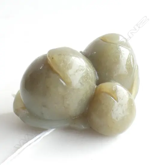 CHINESE JADE 3 PEACH CARVED SCULPTURE GROUP L.55mm