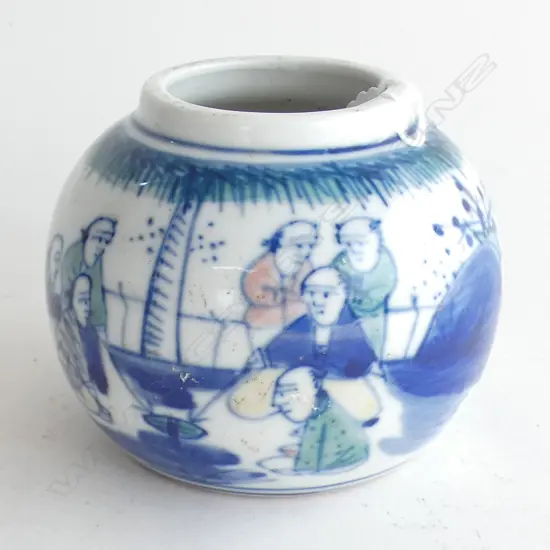 A Chinese porcelain ginger jar,