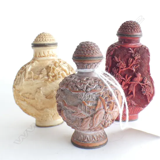 3 ORIENTAL CARVED SNUFF BOTTLES 