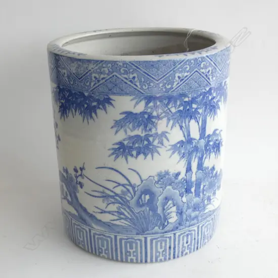 C1890 JAPANESE B & W HIBACHI BLOSSOM ETC DESIGN H.245mm