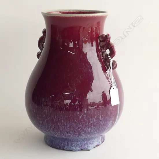 CHINESE RED GLAZE VASE, QINGLONG MARK TO BASE H.265mm