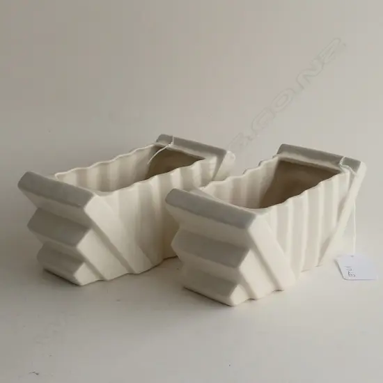 PR SHORTER & SONS WHITE DECO TROUGH VASES W.170mm