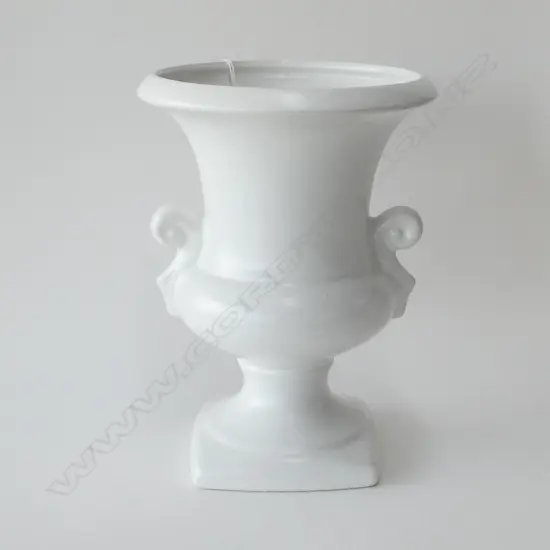 CROWN LYNN SMALL WHITE URN VASE H.160mm