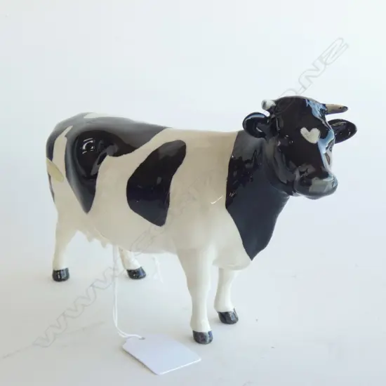 BESWICK FRESIAN COW L 185MM