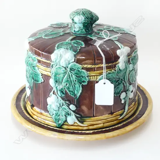 MAJOLICA CHEESE DOME (LID w. OLD REPAIRS) 260mm dia