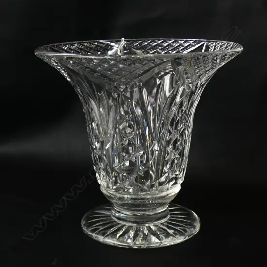 LG CUT CRYSTAL VASE H 200 DIA 210MM
