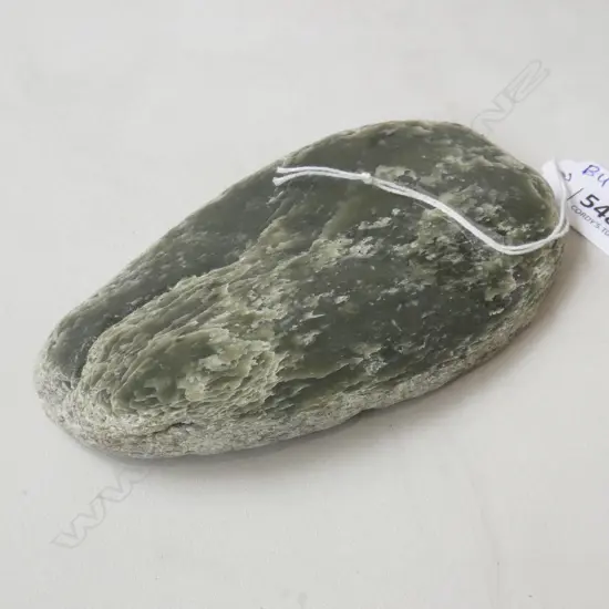 NEPHRITE JADE STONE L.155mm