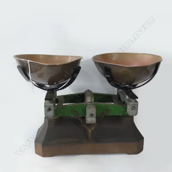 VINTAGE CHAS. W. BRECKNELL SCALES W.430mm