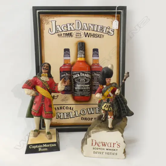 VINTAGE BAR COLLECTABLES