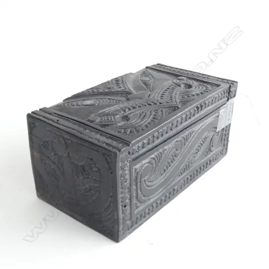 CARVED WOODEN MAORI BOX W.155mm