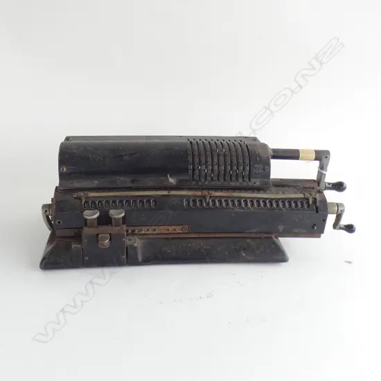 ODHNER ARITHIMETER PINWHEEL CALCULATOR, GOTEBORG SWEDEN