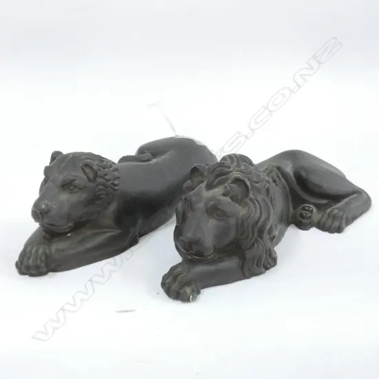 PR BRONZE LION FIGURES L 180MM