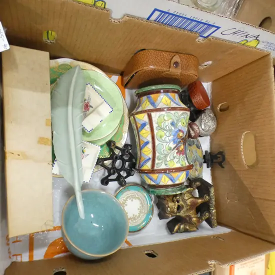 BOX ASST INC ITALIAN VASE, GLASS FEATHER ETC