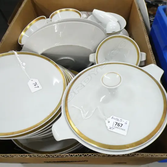 LG GERMAN FAIRWOOD PORCELAIN WEDDING BAND PT DINNER SERVICE; 12 DINNER PLATES, SERVING DISHES ETC..