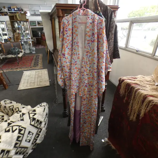 VINTAGE FULL LENGTH JAPANESE SILK KIMONO - BRIGHT FLORAL ON LIGHT BLUE - LILAC & WHITE LINING