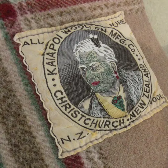 VINTAGE KAIAPOI WOOLEN BLANKET w. MAORI CHIEF LABEL