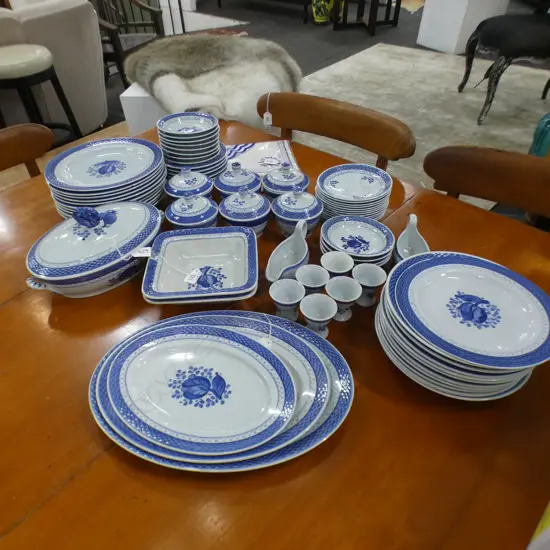 LG ROYAL COPENHAGEN PART DINNER 'TRANQUEBAR' SERVICE INCL SERVING DISHES ETC..