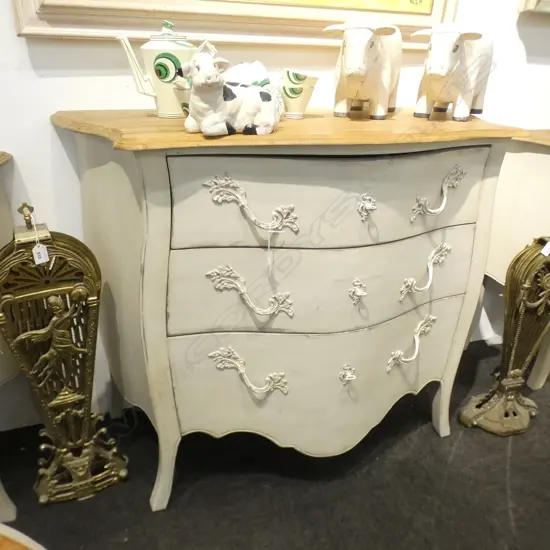 FRENCH STYLE 3 DRAWER BOMBE COMMODE DRESSER