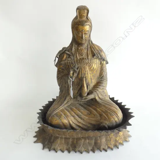 ANTIQUED GILDED BRONZE BUDDHA H.440mm