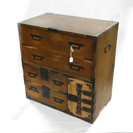 OLD JAPANESE DARK BROWN STAINED WOODEN TANSU CHEST 6 DRAWER (2 INSIDE SM CUPBOARD W/KEY 635 X 365 X 670MM....