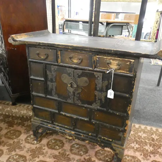 VINTAGE KOREAN CHEST w. 3 DRAWERS ABOVE 2 DOORS SHOWING DISTRESS 615x285x560mm