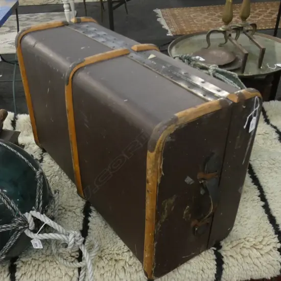 VINTAGE TRAVEL TRUNK W.770mm