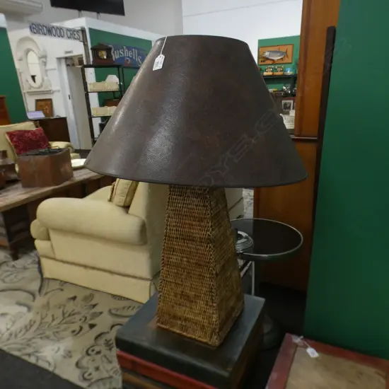 WICKER LAMP w. FAUX SNAKESKIN SHADE H.750mm