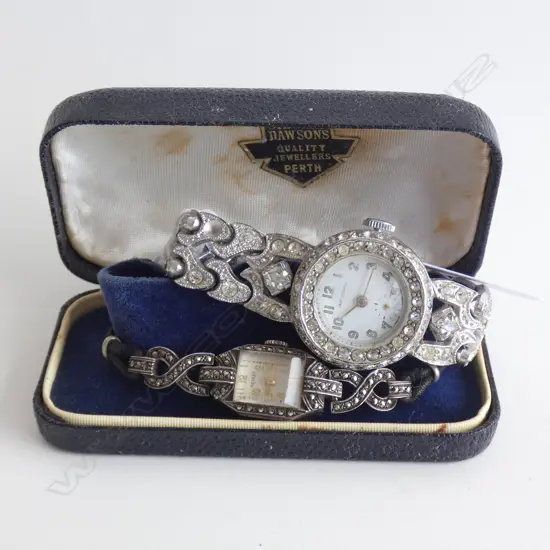 2 VINTAGE LADIES WATCHES 