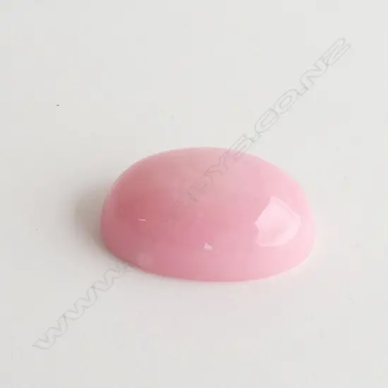 1 X LARGE OVAL PINK OPAL 27.97cts
