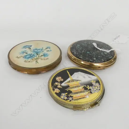 3 VINTAGE COMPACT CASES