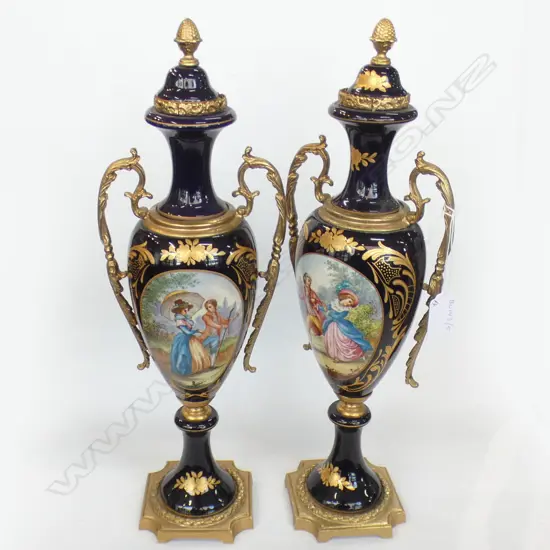 PR FRENCH HAND PAINTED URNS H 400MM