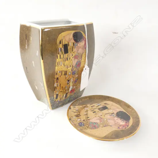 2 GOEBEL GUSTAV KLIMT; VASE (H 120MM + SM PLATE  (DIA 100MM)