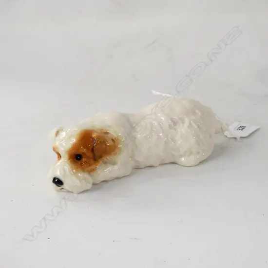 BESWICK HALF SIZED LYING LAP DOG L 160 MM