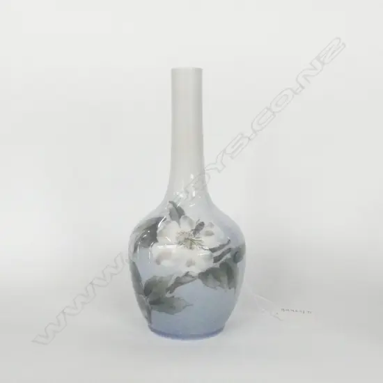 ROYAL COPENHAGEN MAGNOLIA VASE H 200 MM