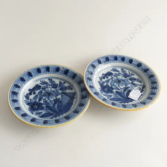 PR TIN GLAZED DELFT PLATES 230mm dia (CHIPS)