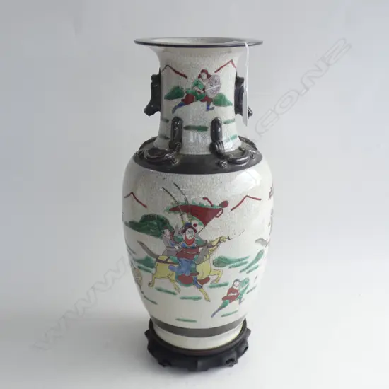 OLD JAPANESE SATSUMA VASE WARRIORS. SALAMANDERS to the shoulder. #RTV H.355mm. on stand