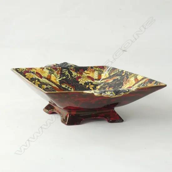 ENGLISH HAND PAINTED BOWL - PATTERN 'PEKIN' L290MM