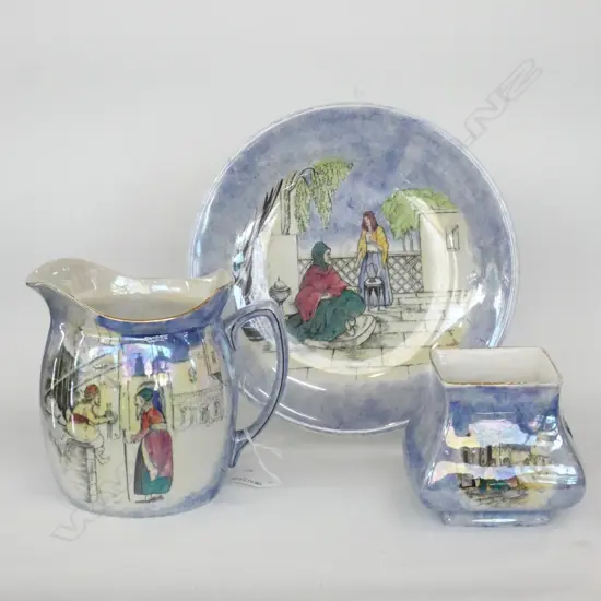 GRIMWADES LUSTRE CHINA 'GLIMPSES OF THE EAST' JUG, VASE & PLATE H 140 MM
