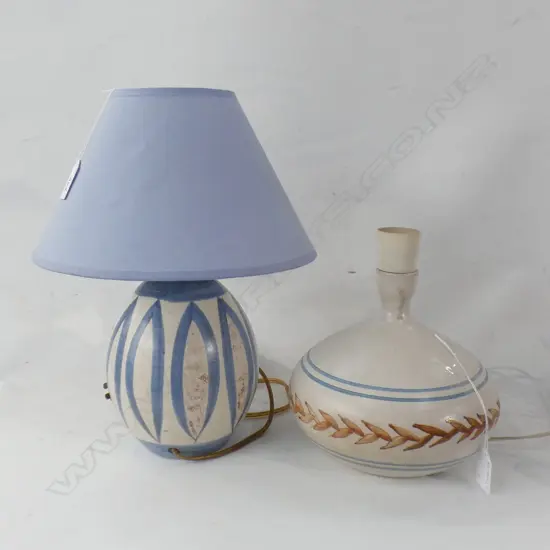 2 HAMNER POTTERY LAMPS (1 NO SHADE) H.330mm