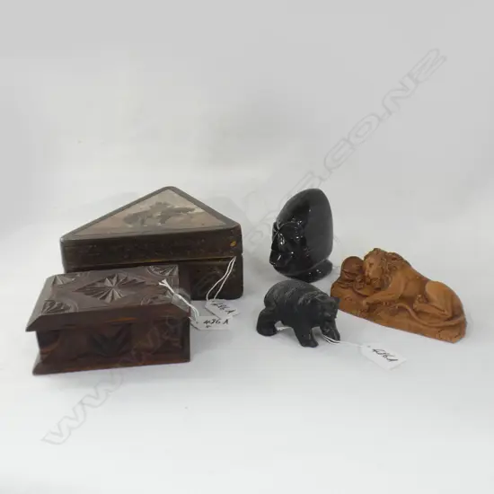 5 ASST. ITEMS; 2 CHIP CARVED WOODEN BOXES, CARVED LION L.125mm, HEAD & BEAR