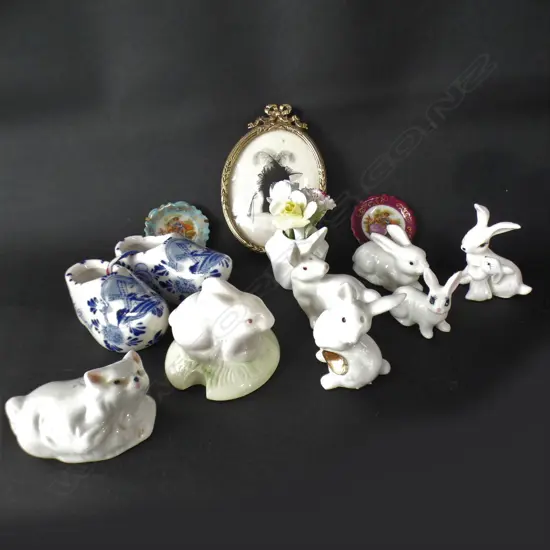 SM BOX CHINA RABBITS ETC. + 2 MINIATURE LIMOGES PLATES & FRAMED SILOUHETTE 